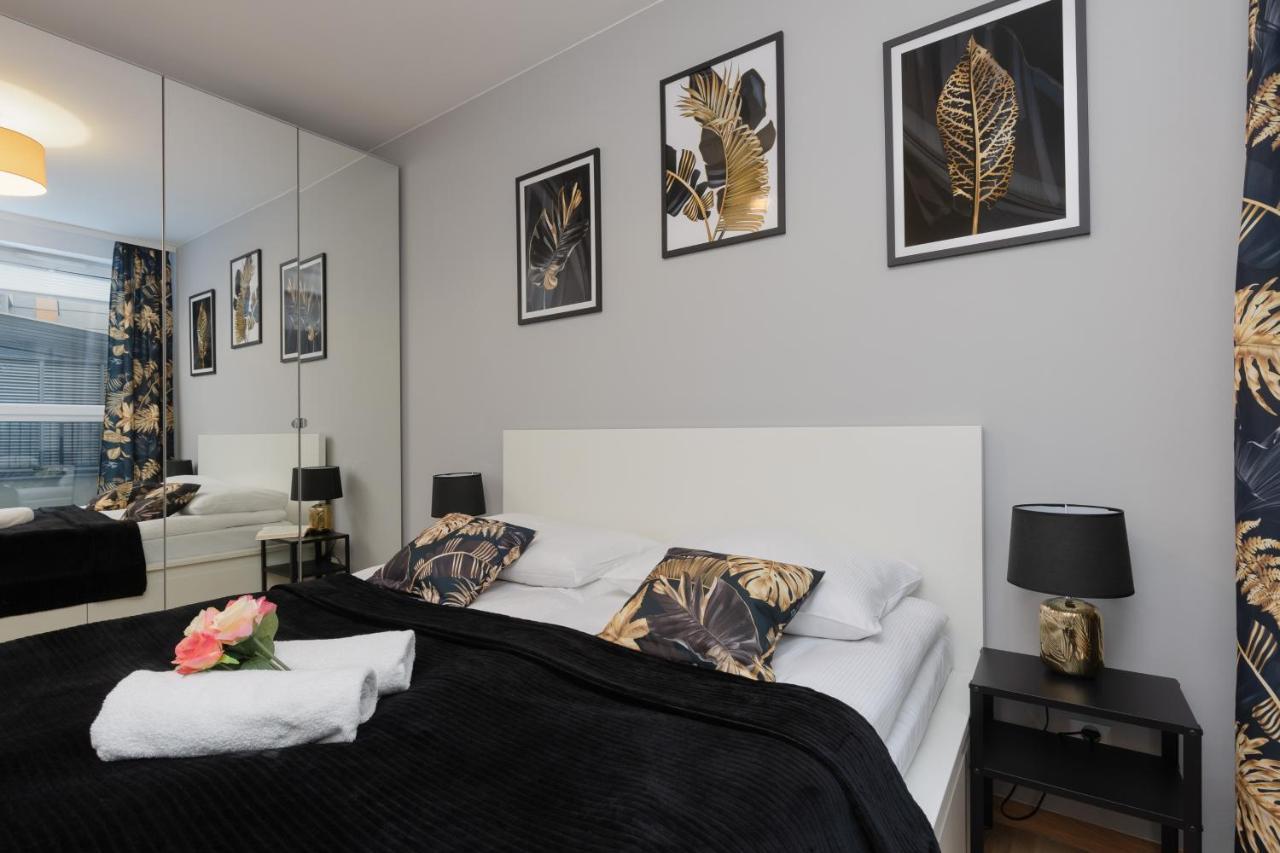 Warszawa Wawrzyszewska Apartment By Noclegi Renters Luaran gambar